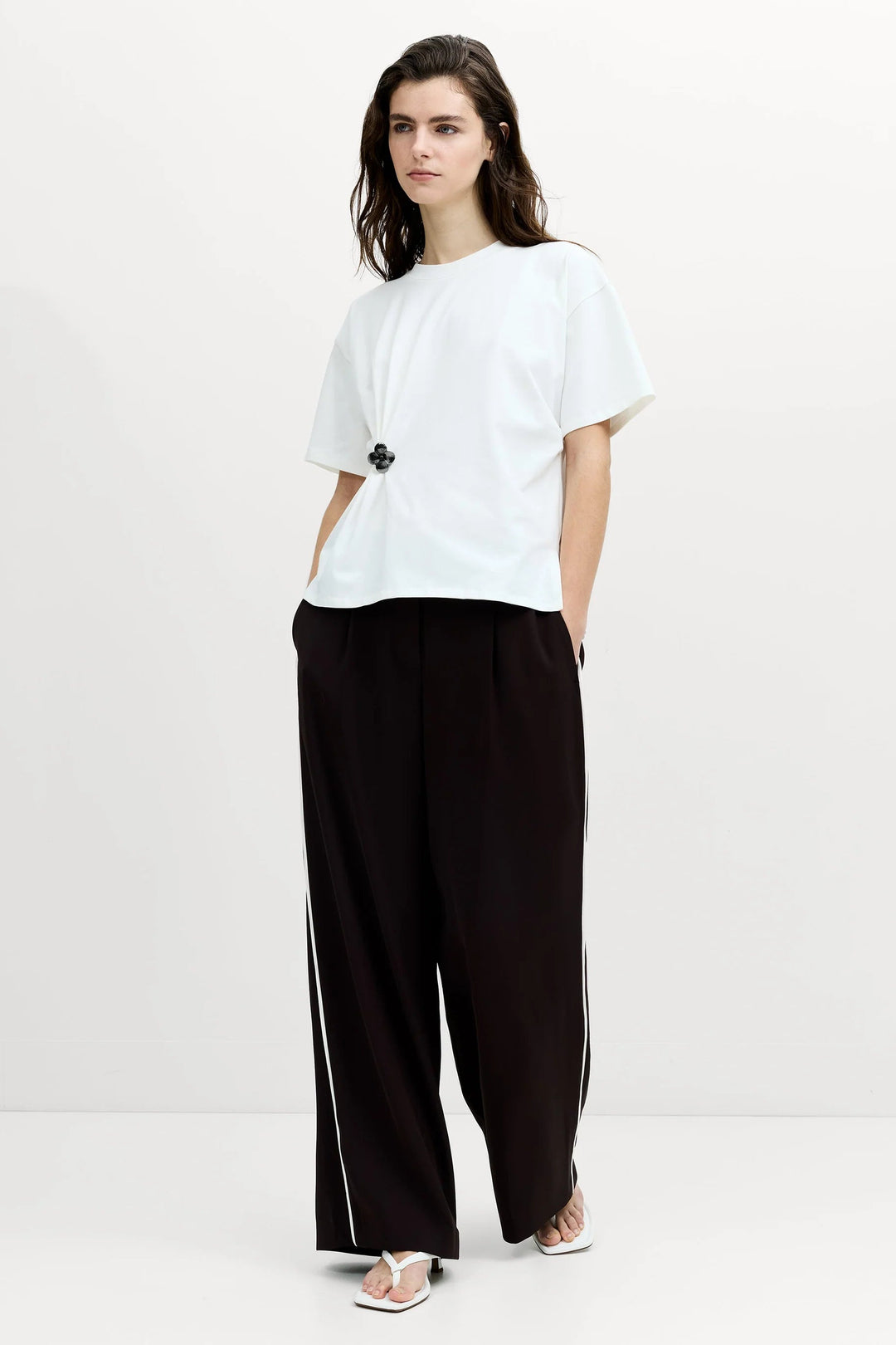 Rallie Flower Cinched Tee