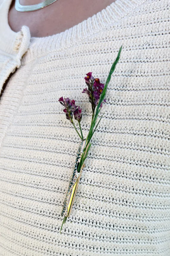 Oma Vase Brooch