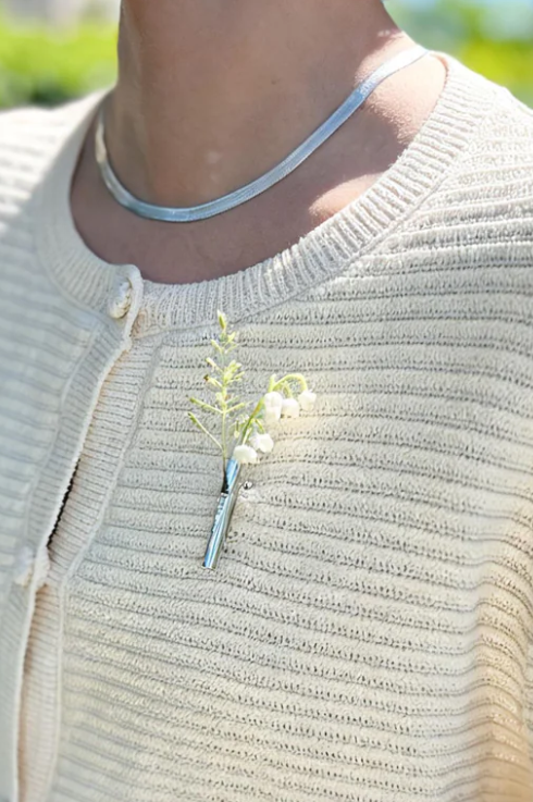 Oma Vase Brooch