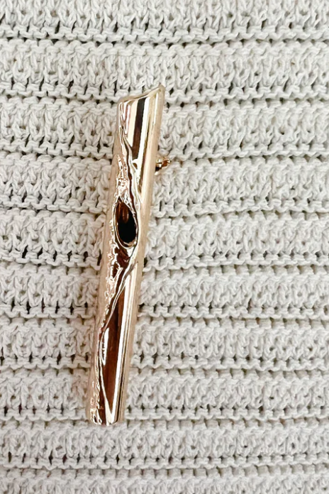 Oma Vase Brooch
