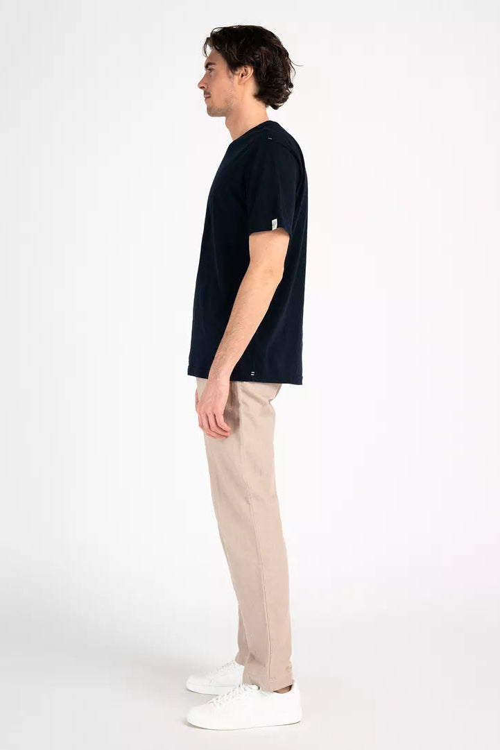 Tee Perus
